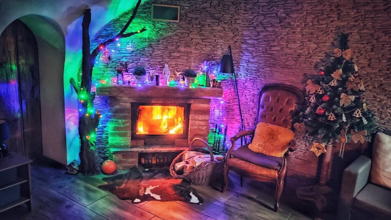 Apartament Studio11 "Cztery Pory Roku" Złotoryja Kültér fotó