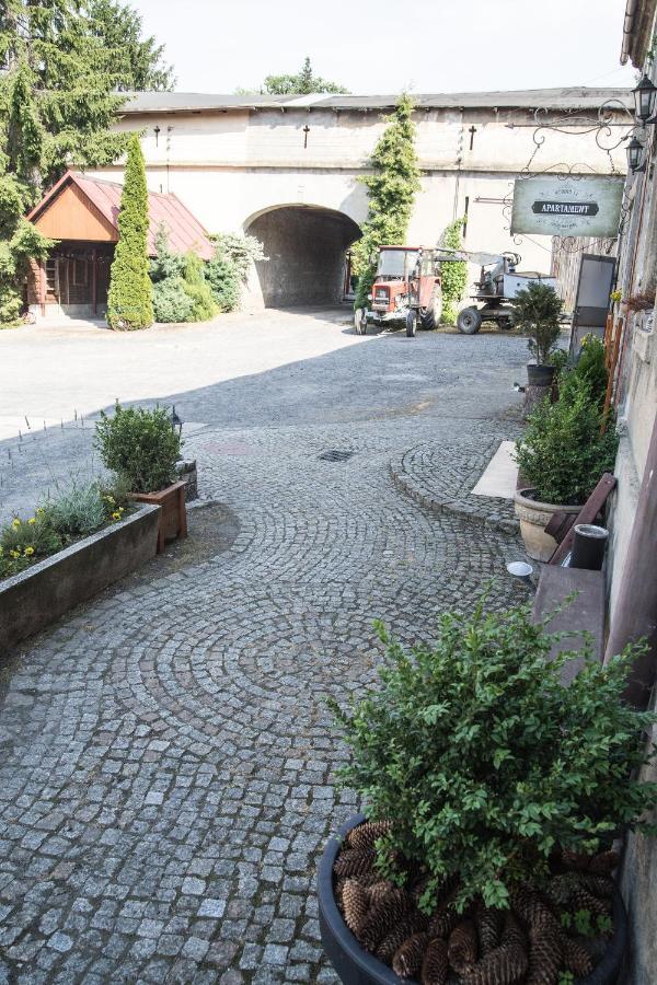 Apartament Studio11 "Cztery Pory Roku" Złotoryja Kültér fotó